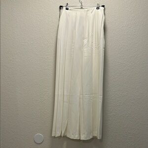 NWT!! Commense Off white wide leg trousers